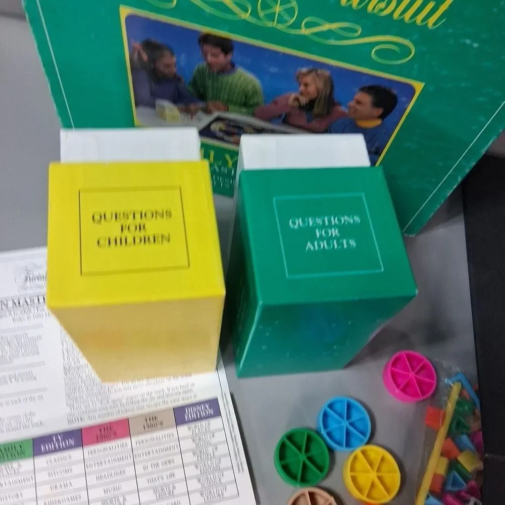 Vtg 1992 Trivial Pursuit Family Edition Complete Master Set Retro Kids & Adults